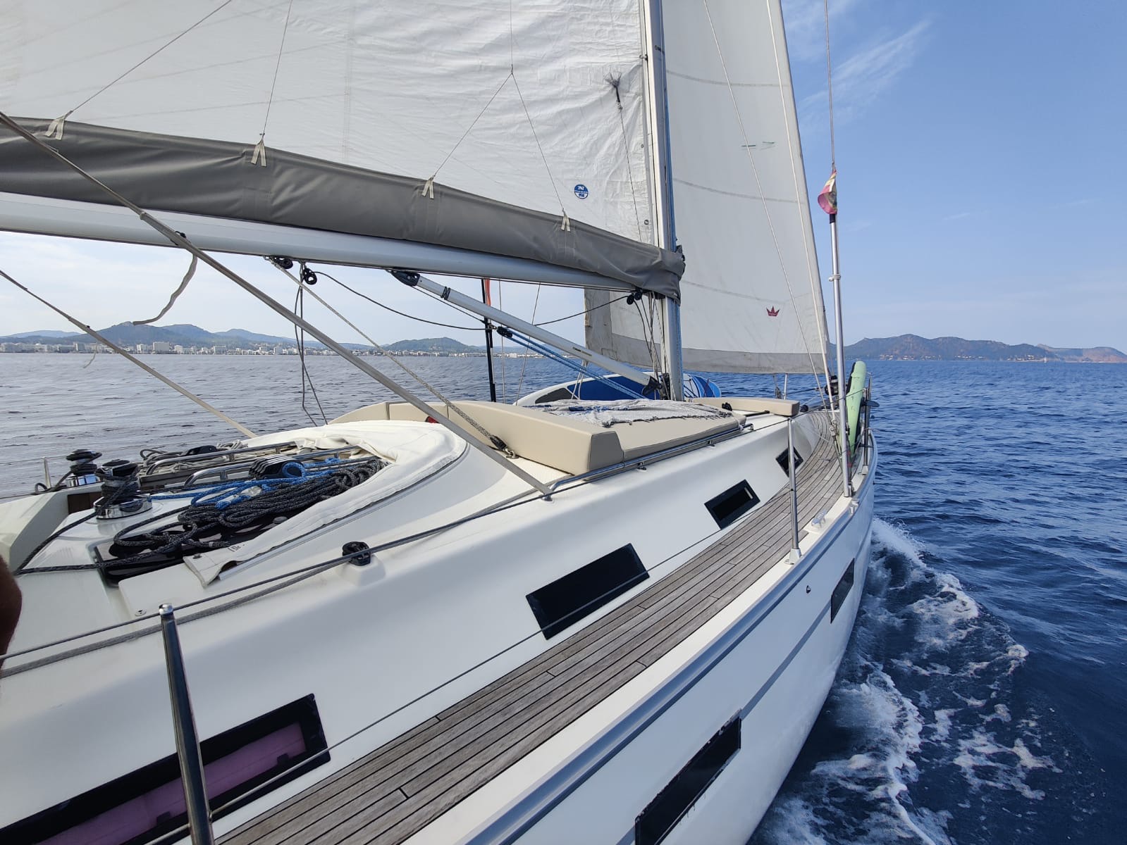 Velero Wazaby